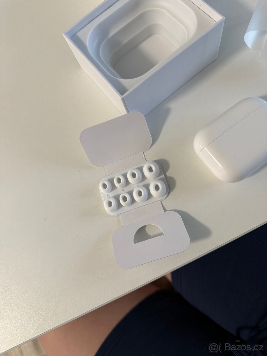 Apple AirPods Pro 3.gen - 2