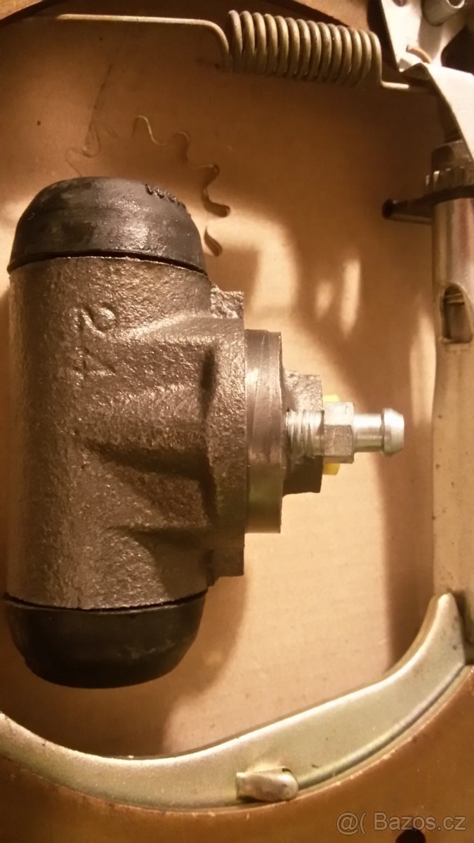 Sada zadních brzd na Renaulty - 2