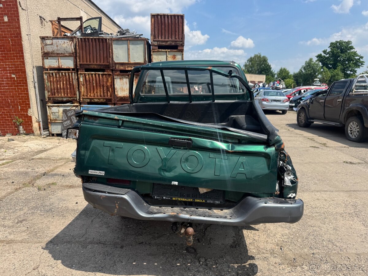 Toyota Hilux 2.5 D4D 2003 - 2