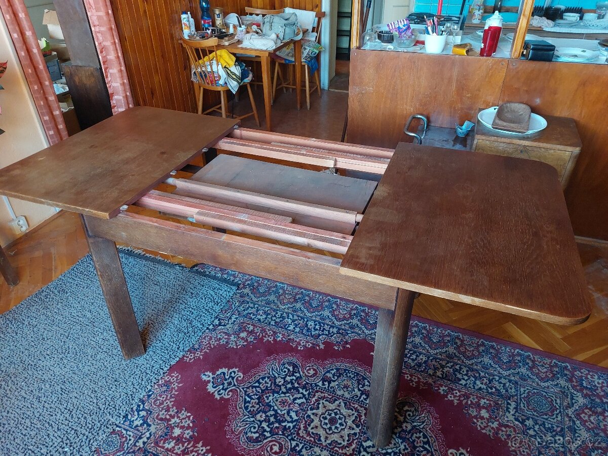 Kuchyňský stůl - 2