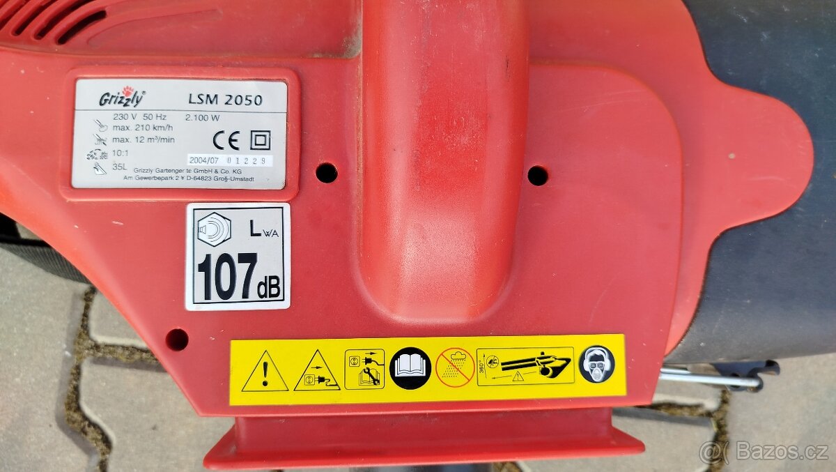 Vysavač a fukar na listí 220V - 2