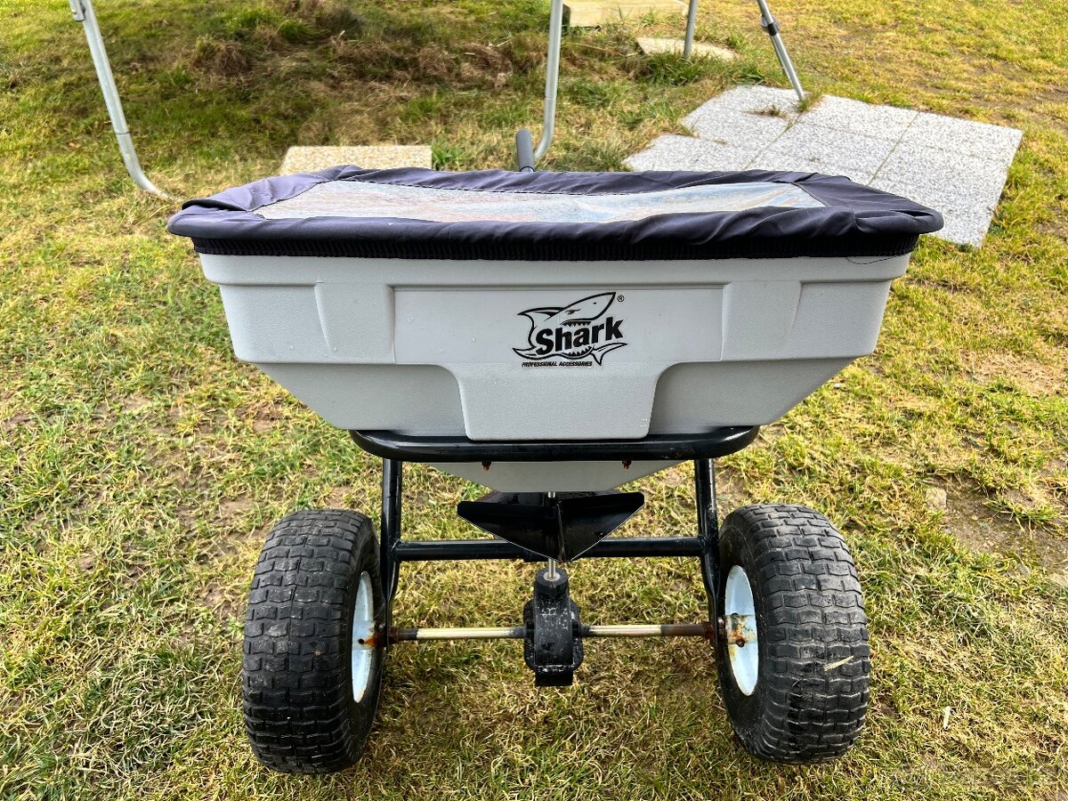 Posypový vozik Shark - 2