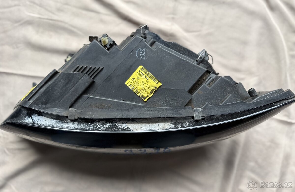 VOLVO C30 2007 SVĚTLOMET SVĚTLO PŘEDNÍ Levé - strana řidiče - 2