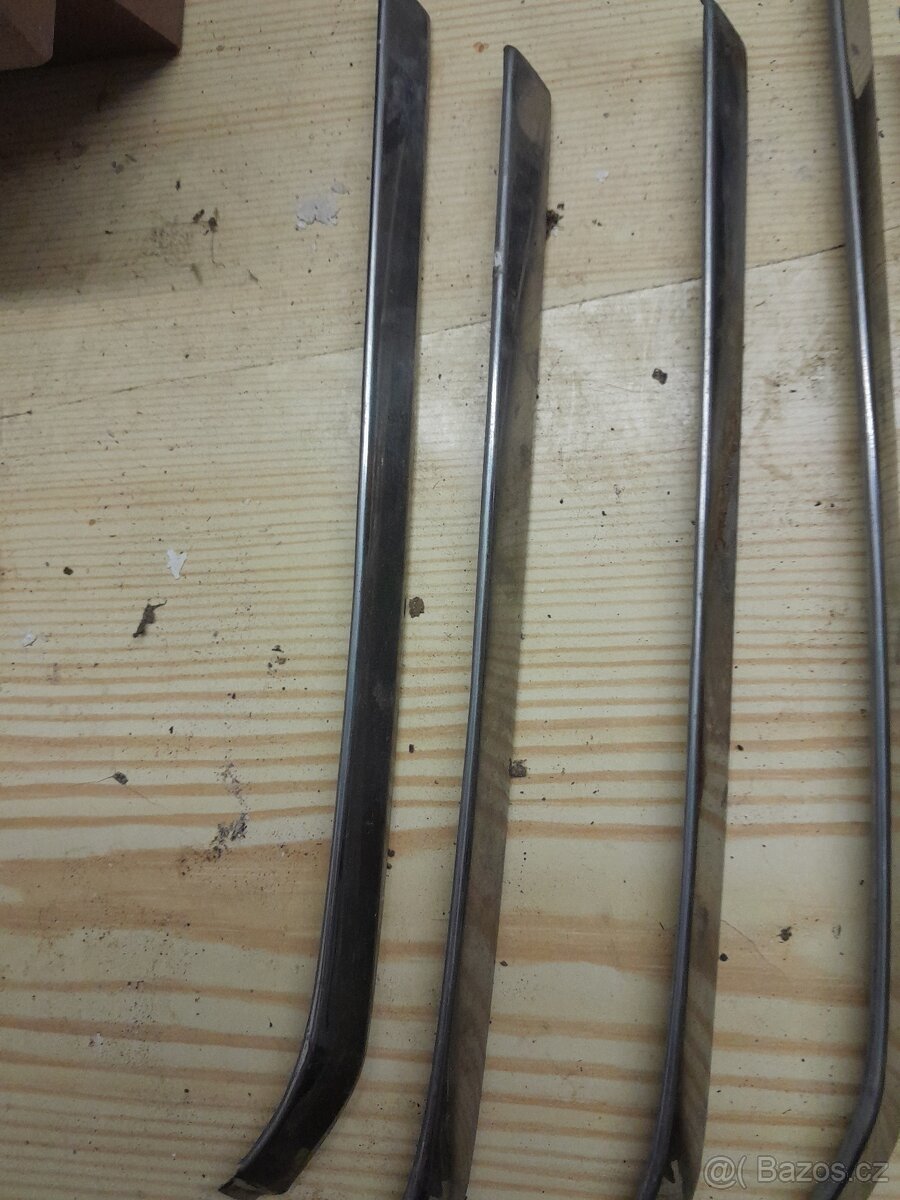 Lišty veterán - hezký stav - 2