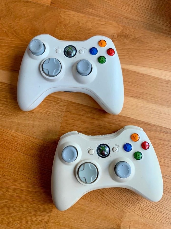 Xbox 360 White + Kinect + 2 ovladače - 2