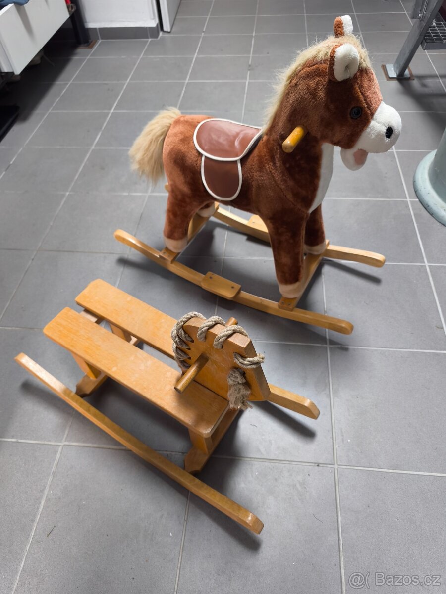 Houpací koník - 2