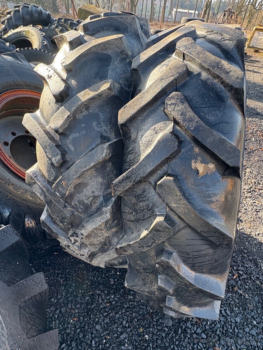 Kola traktorová 14,9-28 - 2