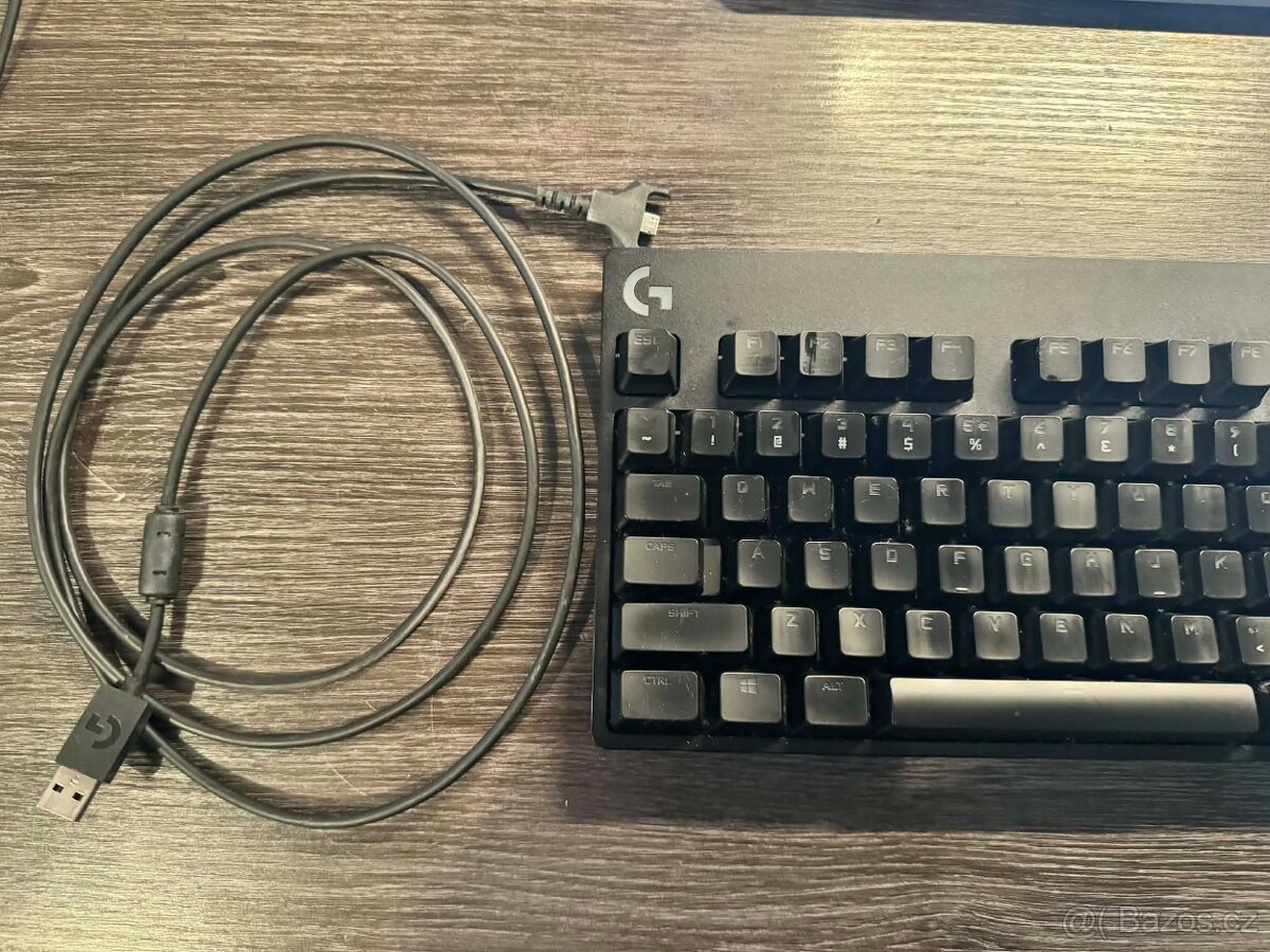 Logitech G PRO Mechanical Gaming Keyboard - US - 2
