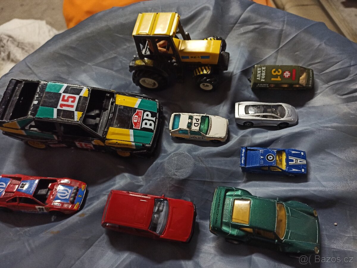 Auta, angličáky, traktor - 2