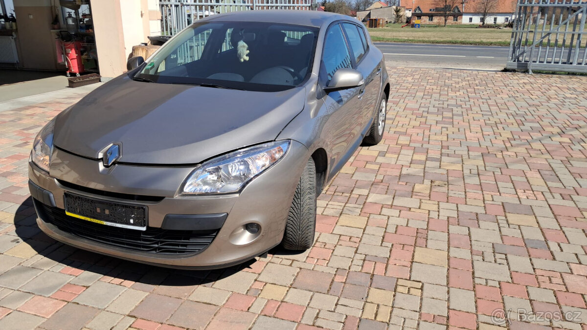 Renault Mégane 1.6 74kW, 2009, 55tkm, pěkný stav - 2