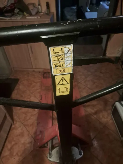 Paletový vozík - 2