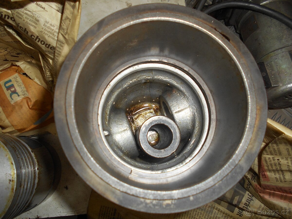 Prodám dva vložené válce na Zetor 50 Super - 2