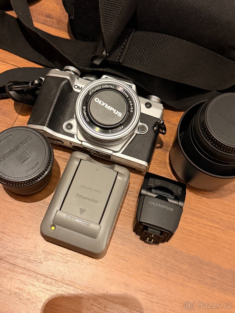 Olympus OM-D + objektivy - 2