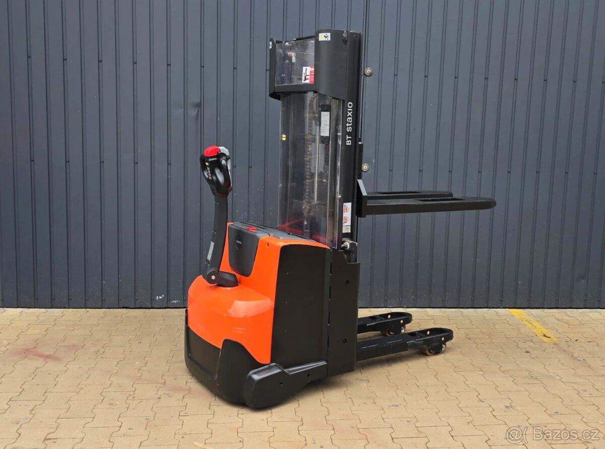 Toyota SWE 140L • 2018 • Duplex • 1400 kg • nové kola • - 2