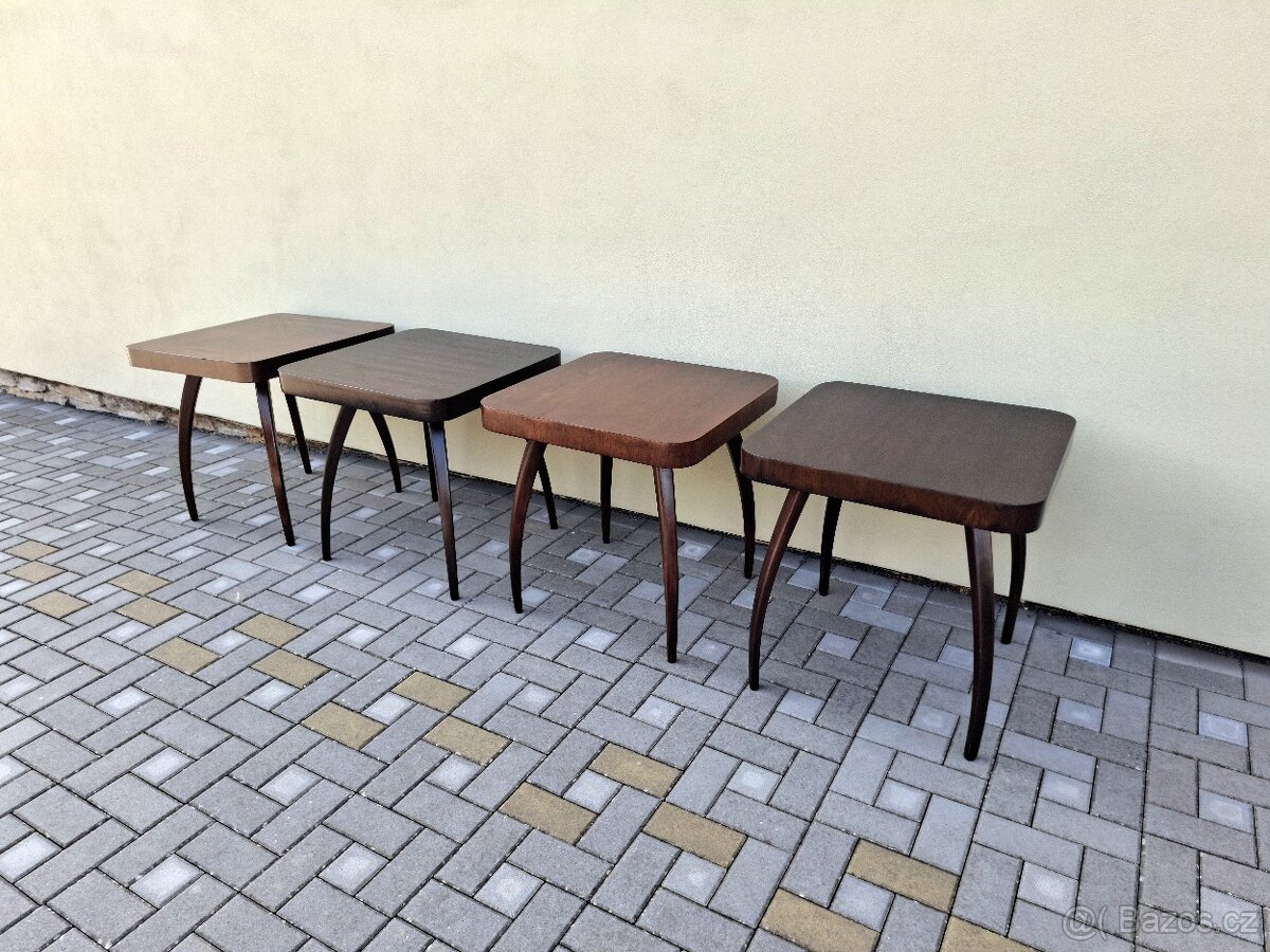 Konferenční stolek Halabala "pavouk" po renovaci - 2