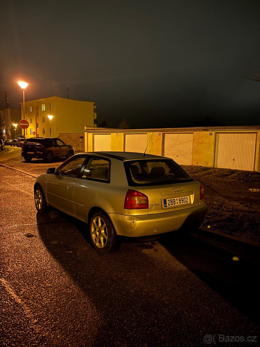 Audi A3 1.9 TDI 96kw ASZ - 2