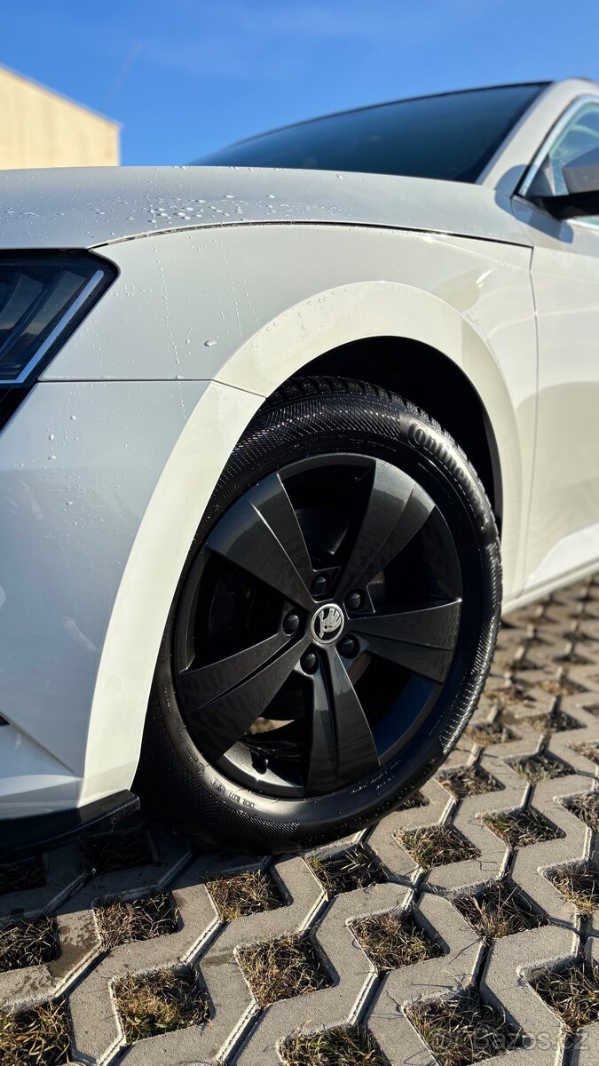 Škoda Superb 1.6 TDi 88kw - 2