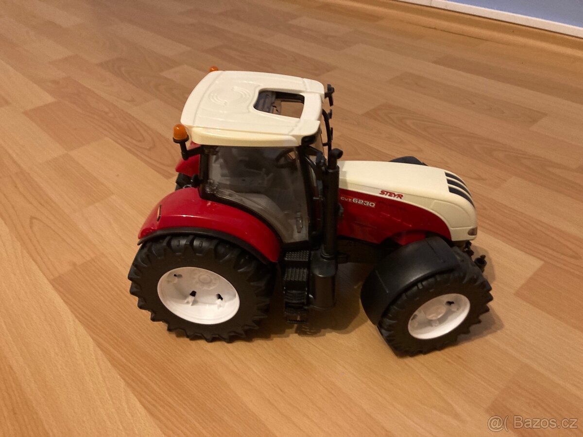 Bruder traktor steyr - 2