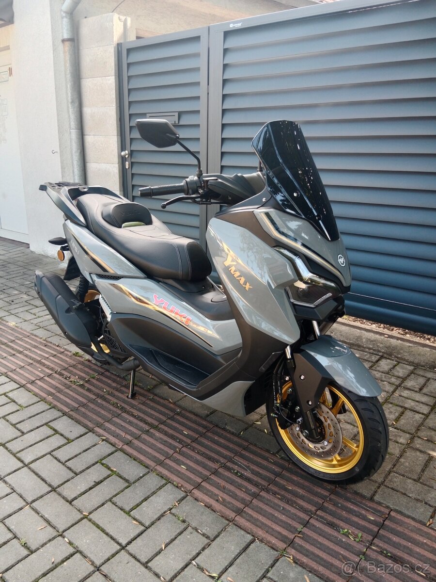 Skútr Yuki YMax 125 - 2