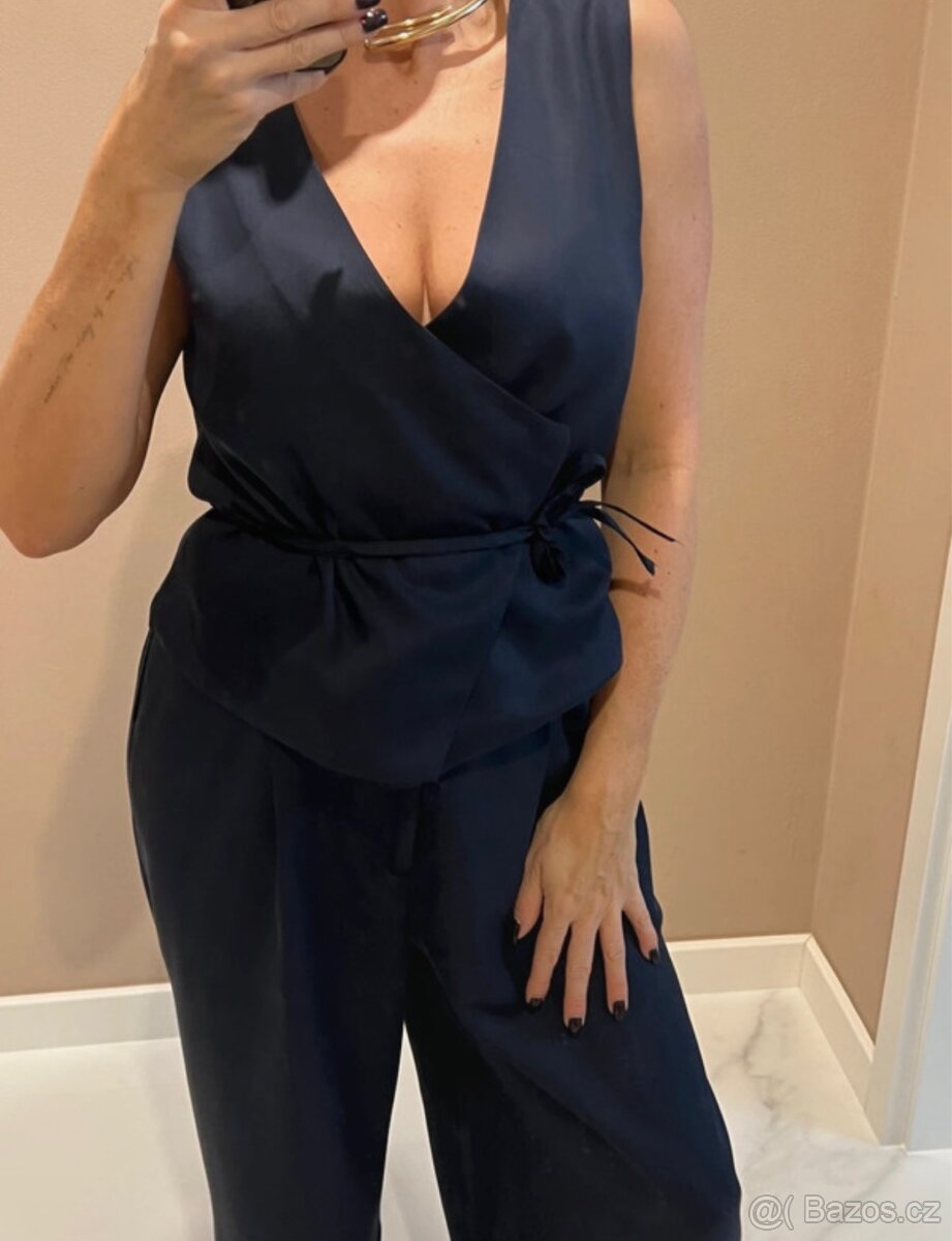 Luxusní kostým - 2