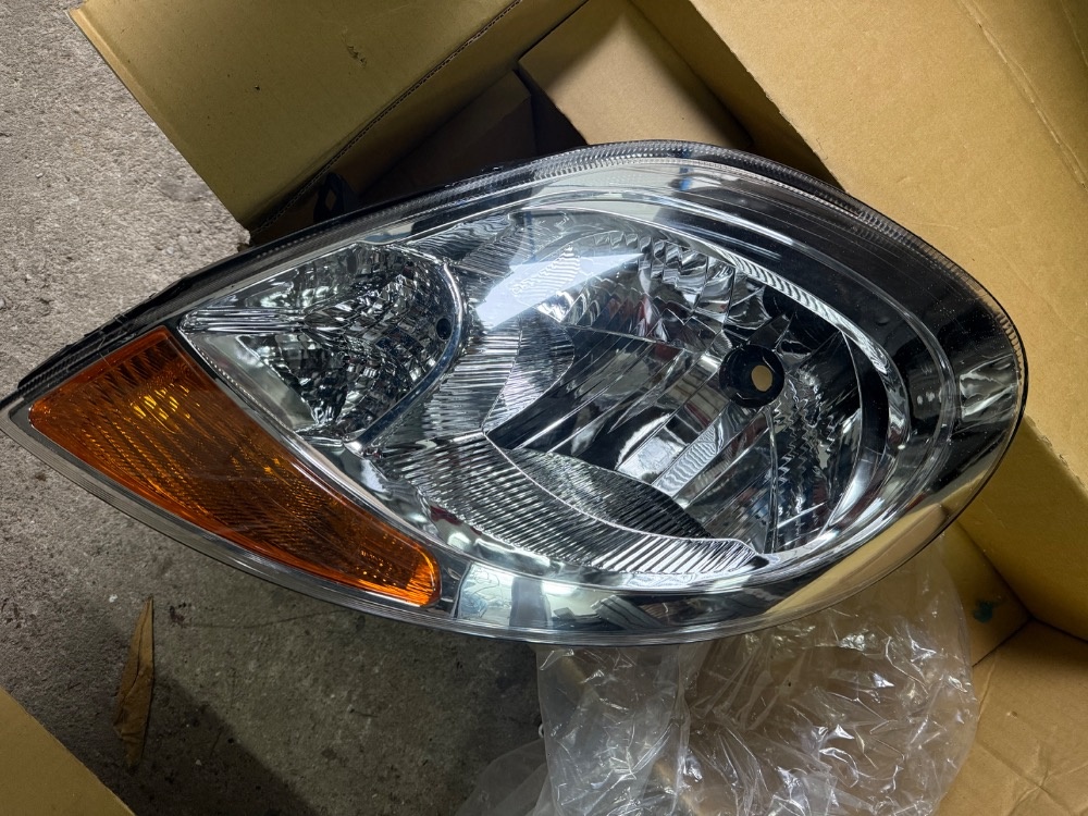 Renault Traffic - nová přední světla - 2