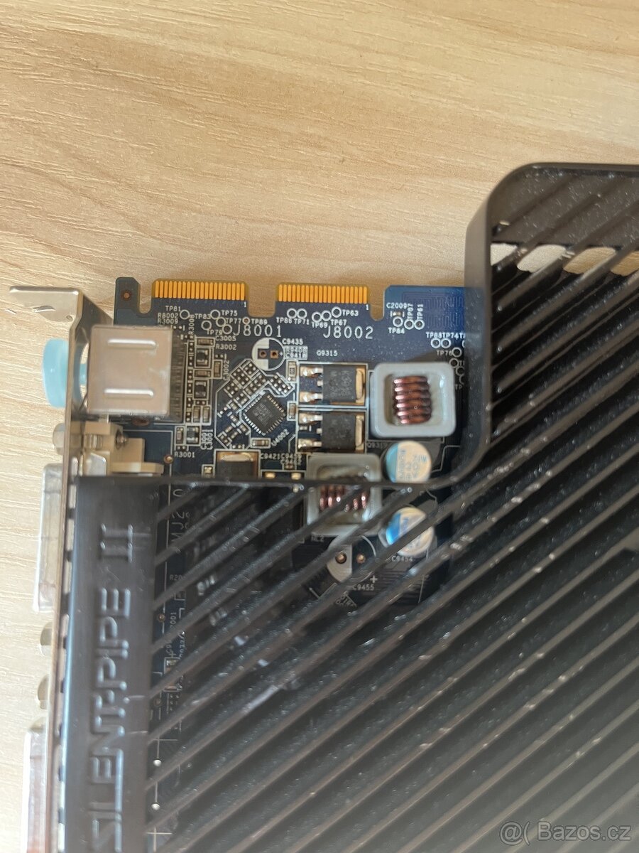 Grafická karta GigaByte GV-RX26T256H - 2