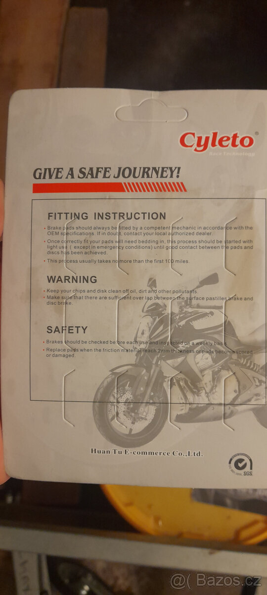 BRZDOVÉ DESTIČKY SUZUKI - 2