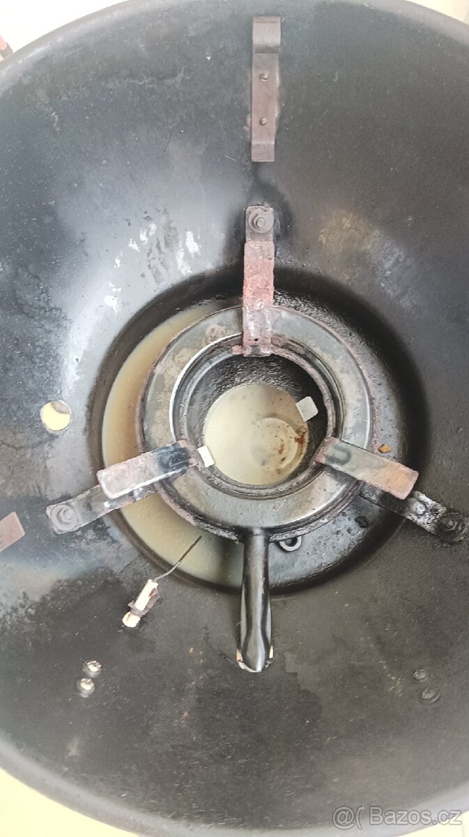 Plynový gril 1500kč. - 2