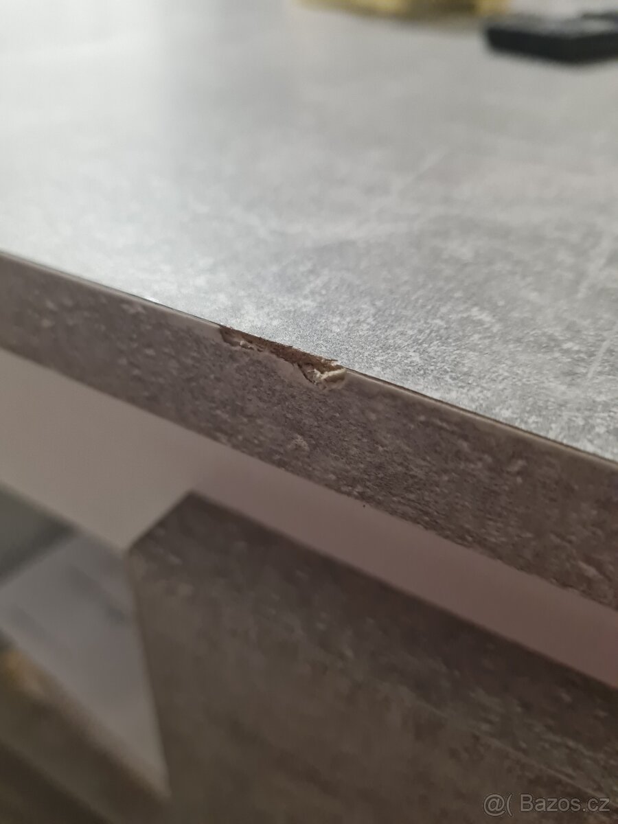 Konferenční stolek - 2