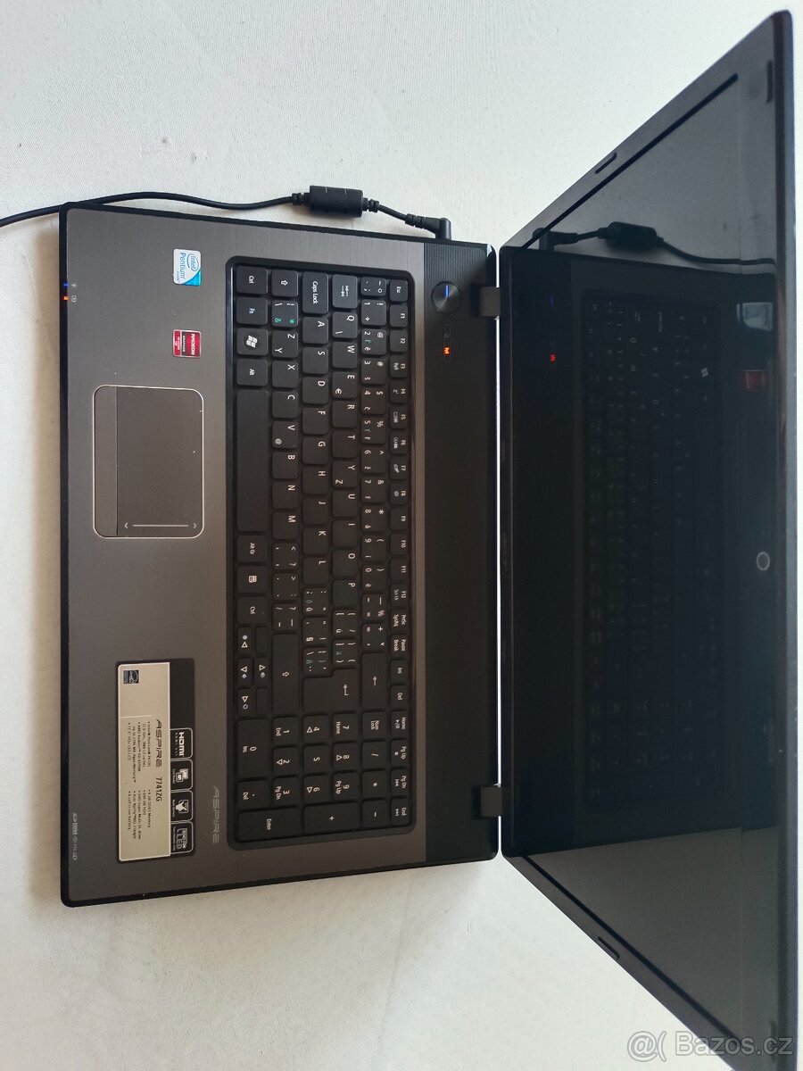 17.3" Acer 8gb RAM/512gb SSD/Win 11 - 2