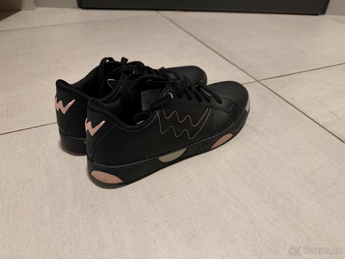 Vuch dámské boty vel. 41 - 2