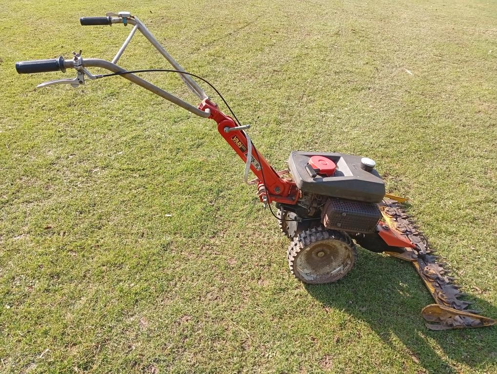 Lištová sekačka Vari s motorem Jikov - 2