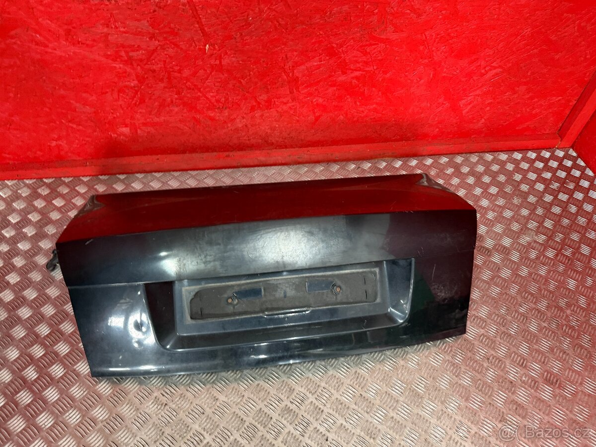 VÍKO KUFRU AUDI A4 B6 SEDAN - 2