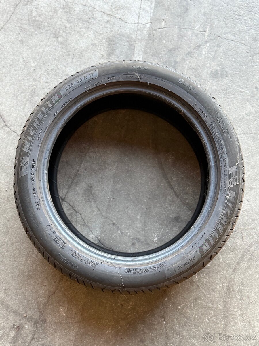 225/45 r17 - 2