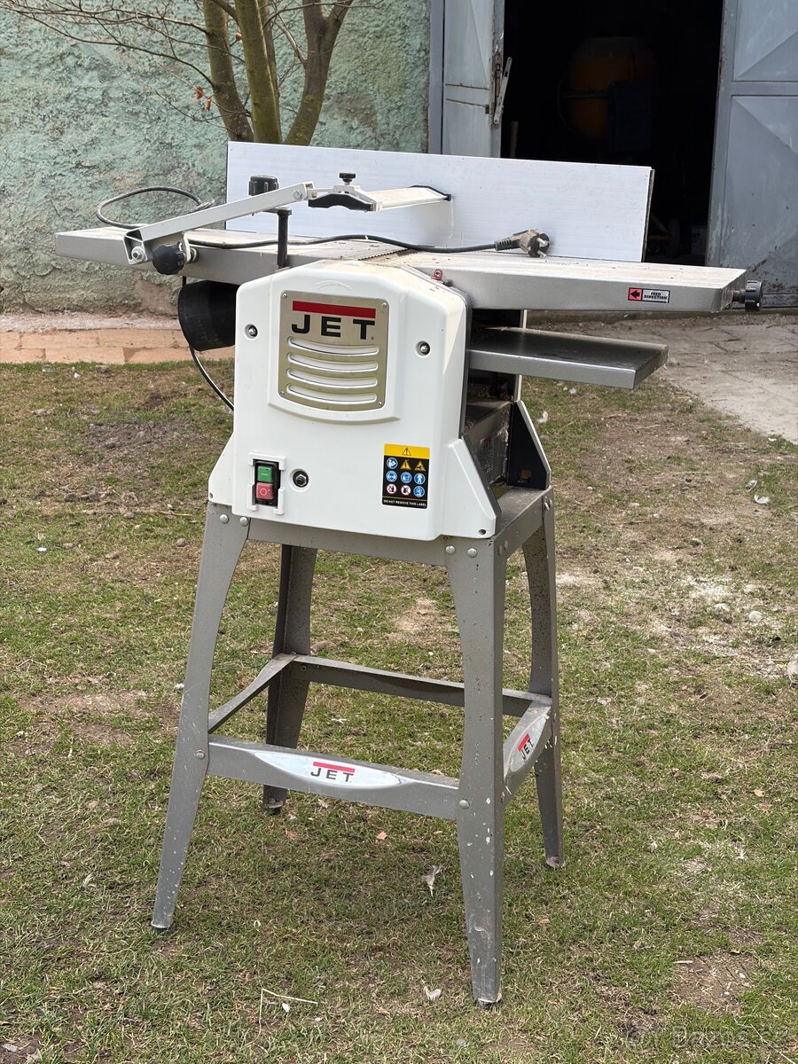 Srovnávací a tloušťkovací frézka - 2