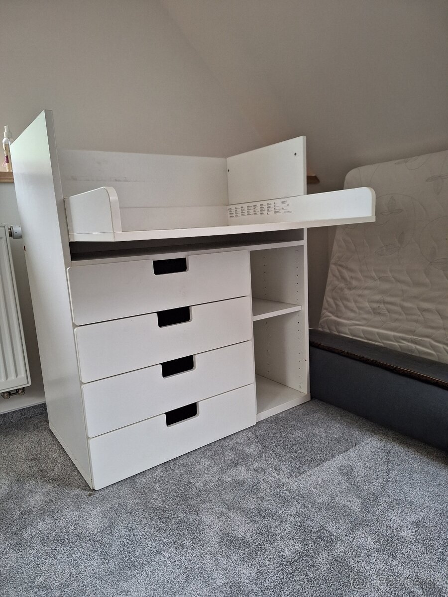 Přebalovací pult a stul IKEA - 2