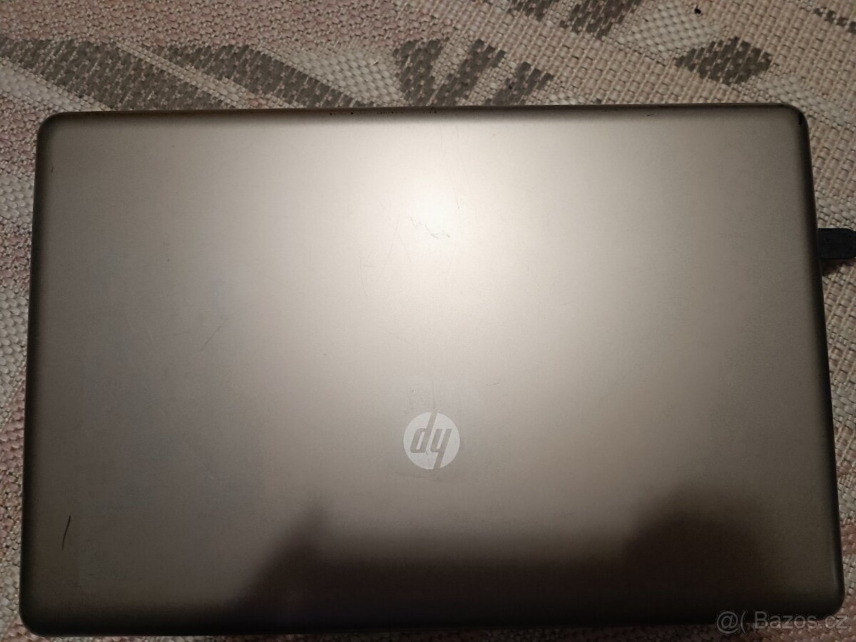 Prodám notebook hp635 ,popř výměna za starší macbook - 2
