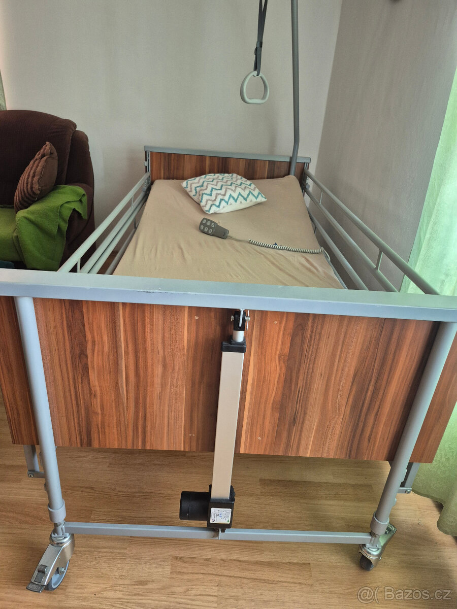 Zdravotní polohovací postel - 2