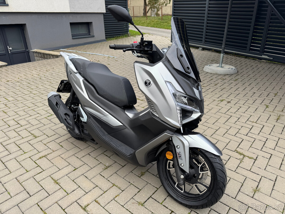Voge SR1 125i GT - 2