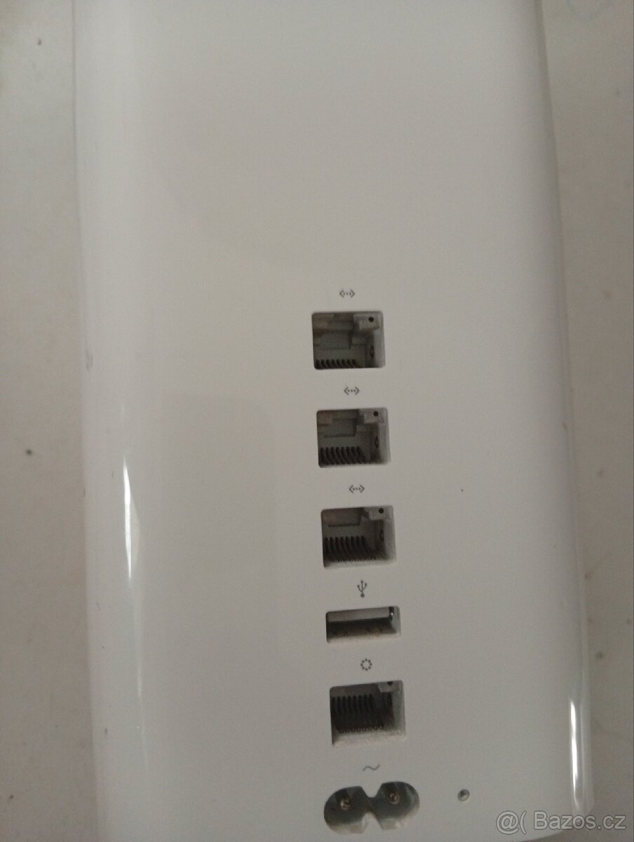 Apple WiFi router - 2