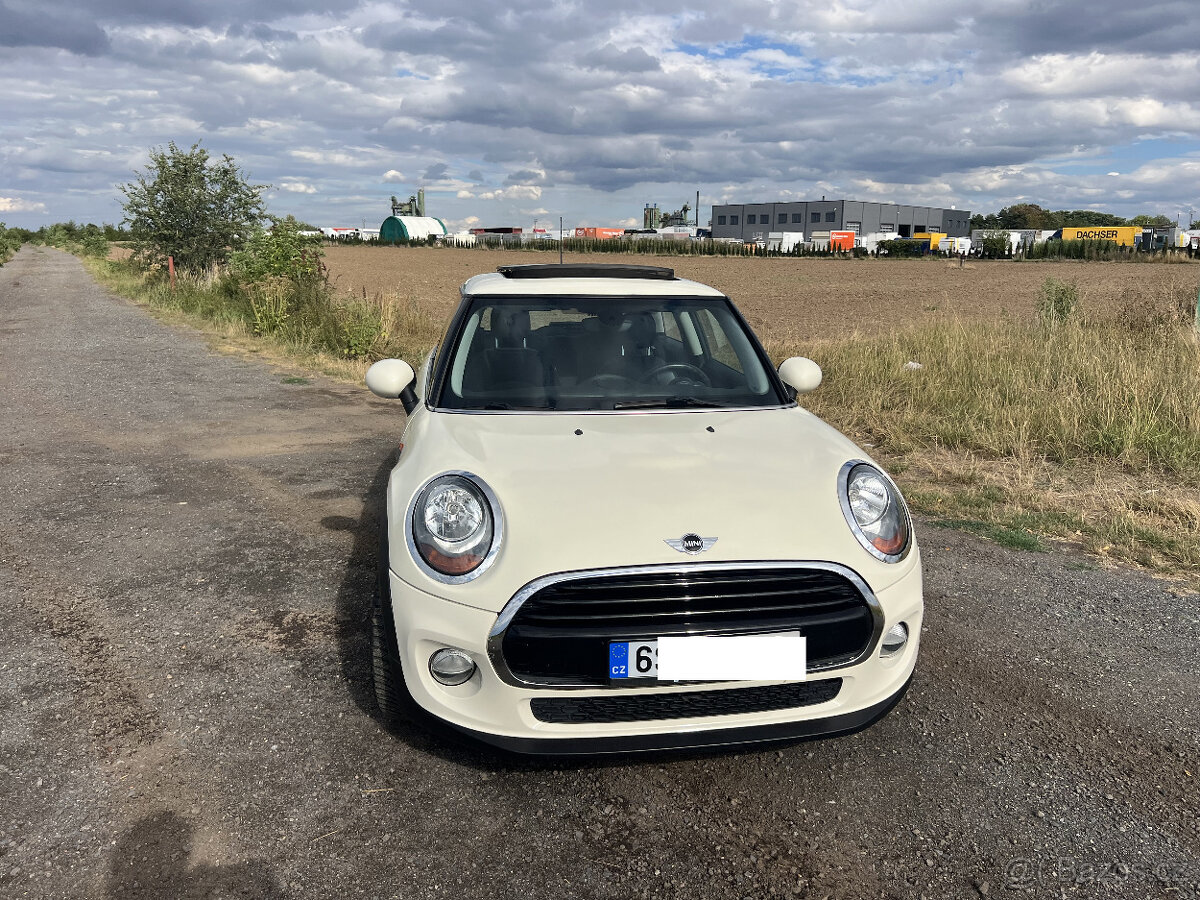 MINI Cooper D F56 - pano, JCW R17 - 2