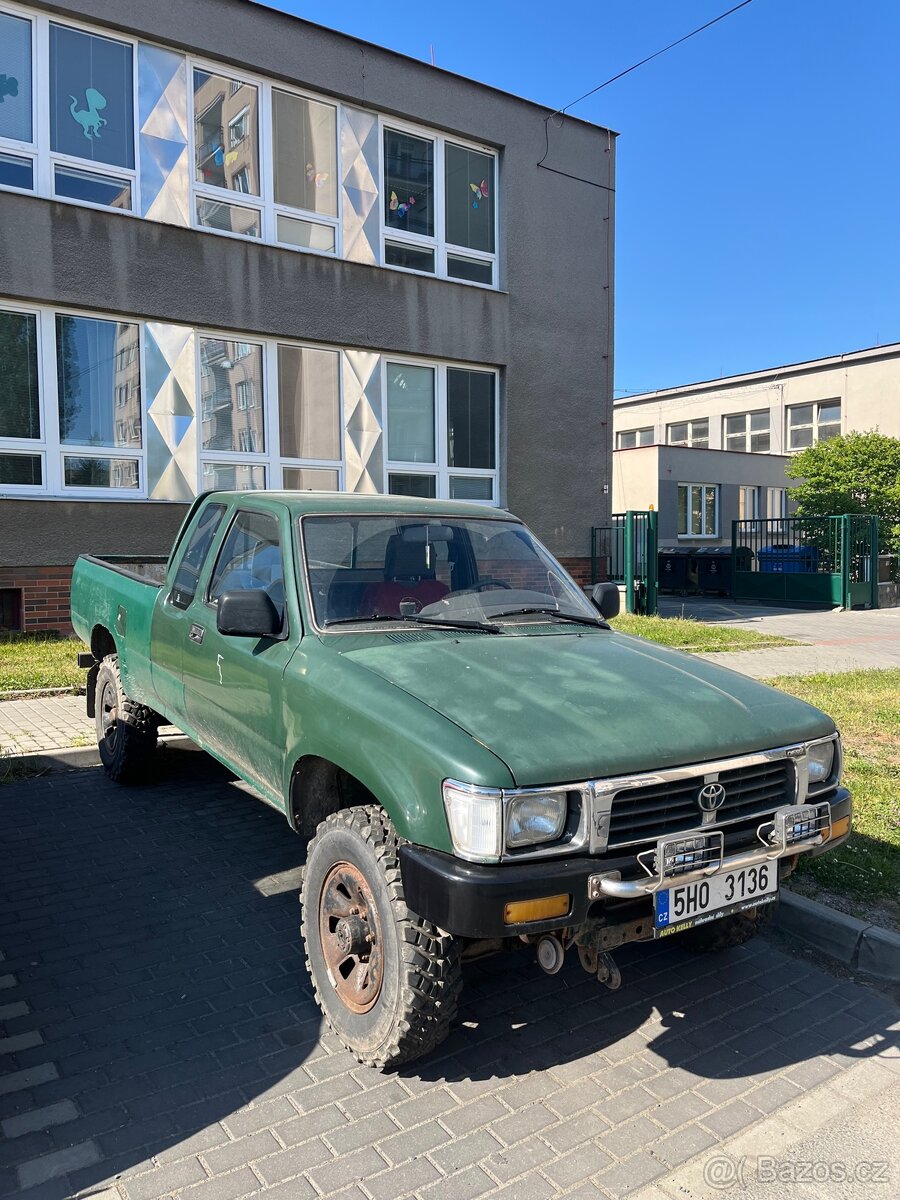 Vyměním Toyotu Hilux 2.4D