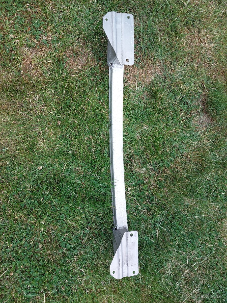 Opel zafira c výztuha nárazníku - 2