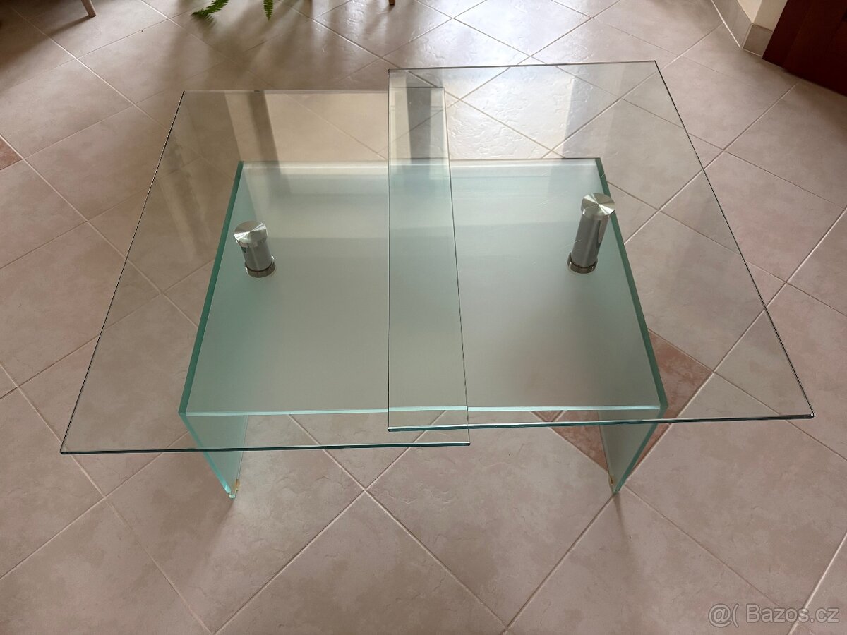 Skleněný stolek - 2