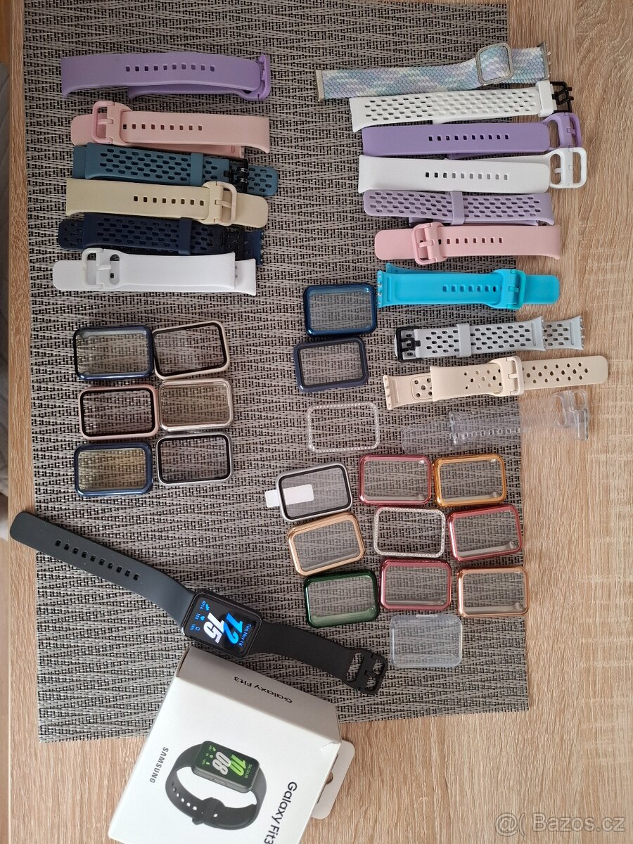 Samsung galaxi fit3. Zánovní hodinky, koupené před 8.měsíci - 2
