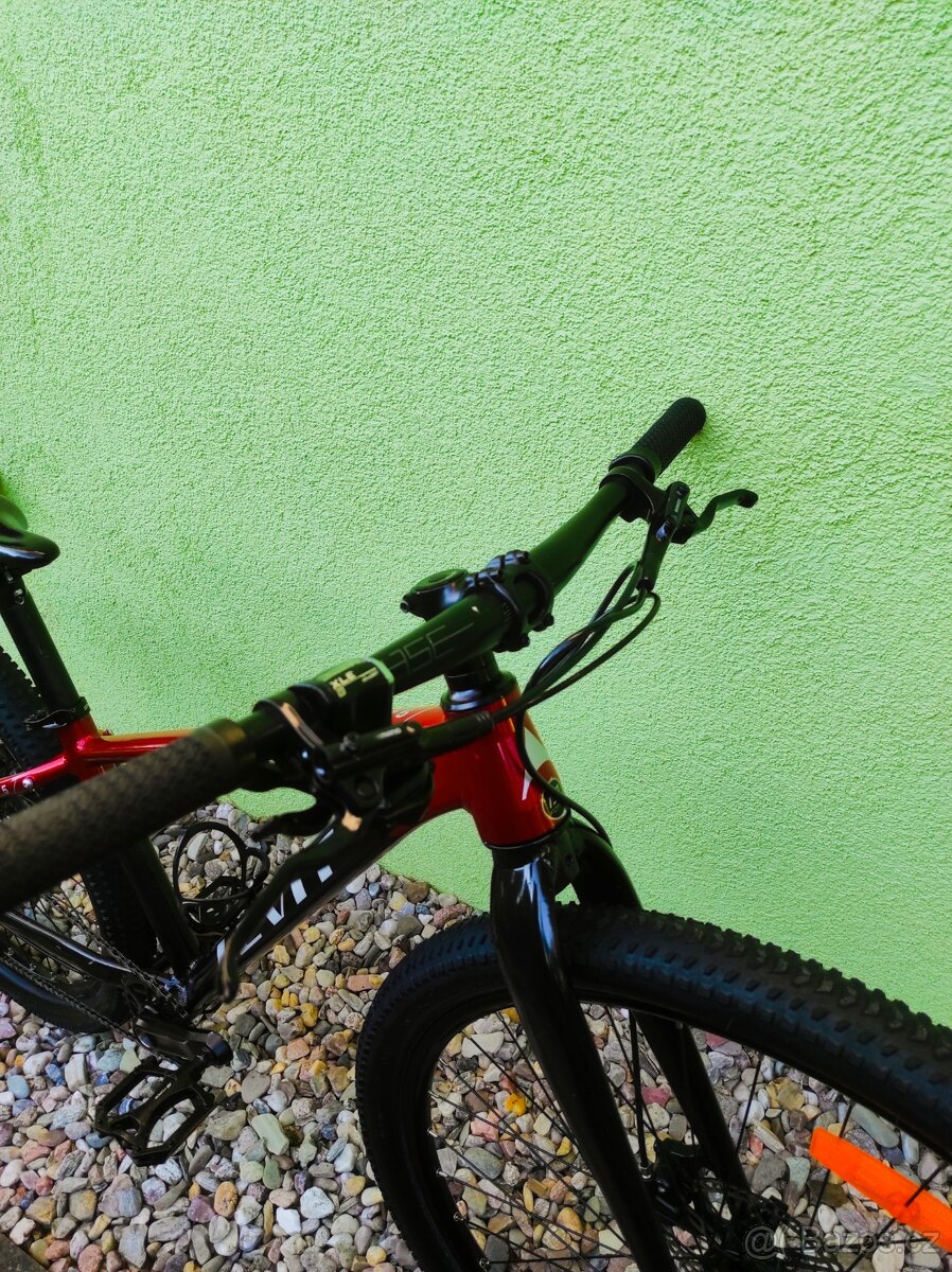 Značkové kolo Levit DRACO EVO 27,5"/13,5"(red black pearl) - 2