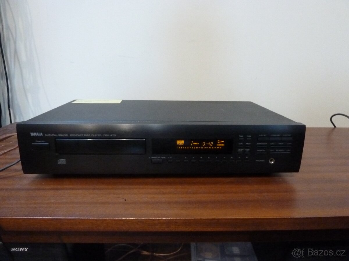 Nabízím CD přehrávač Yamaha CDX-470. Plně funkční. Nejde o n - 2