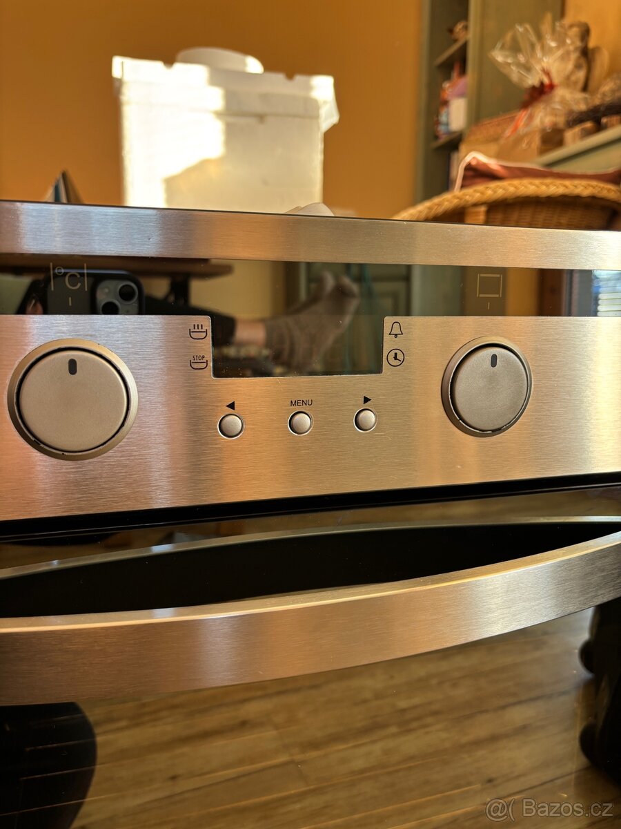 Vestavěná trouba AMICA EBP 7552 - 2