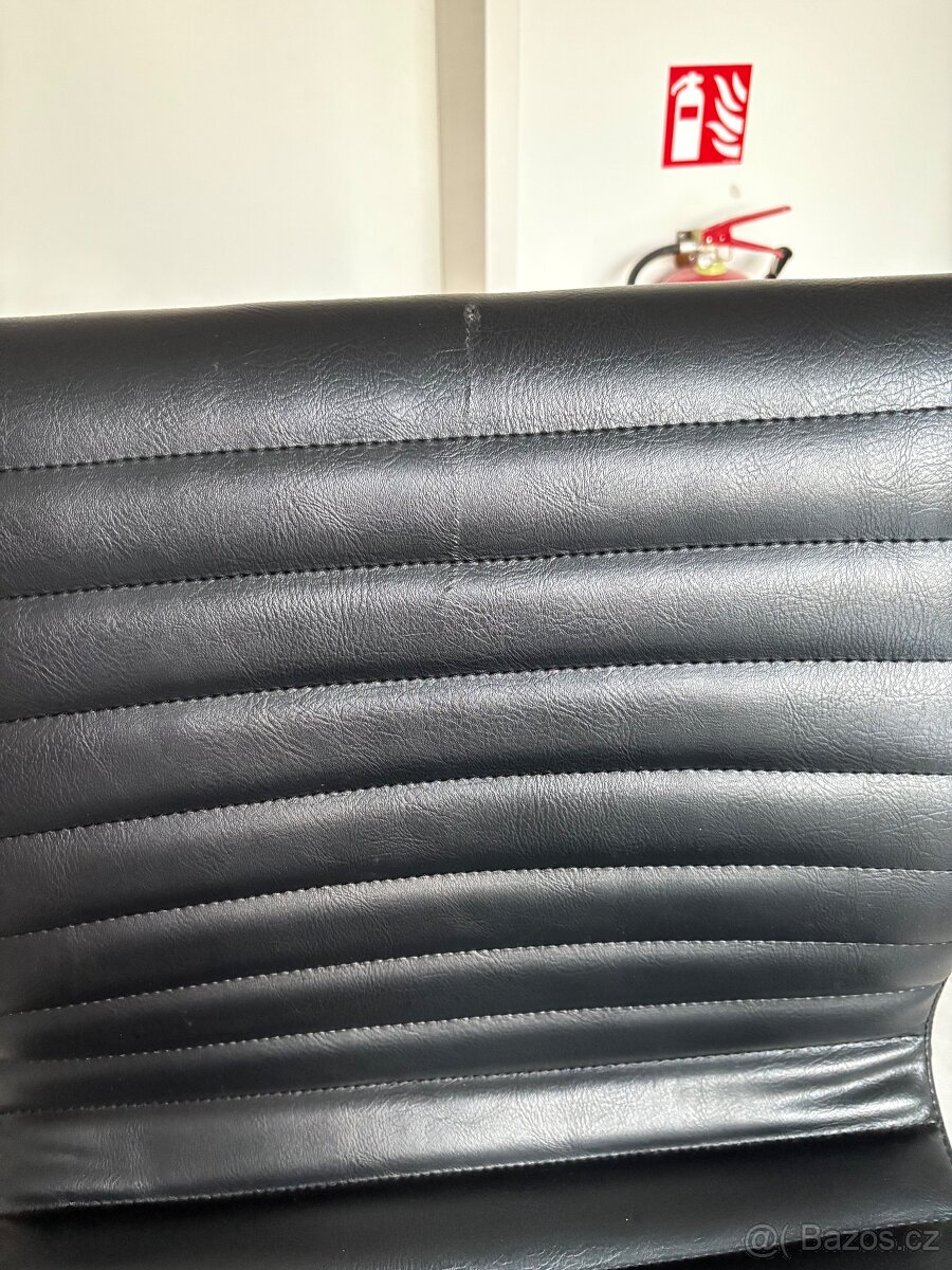 Kadeřnické hydraulické křeslo - 2