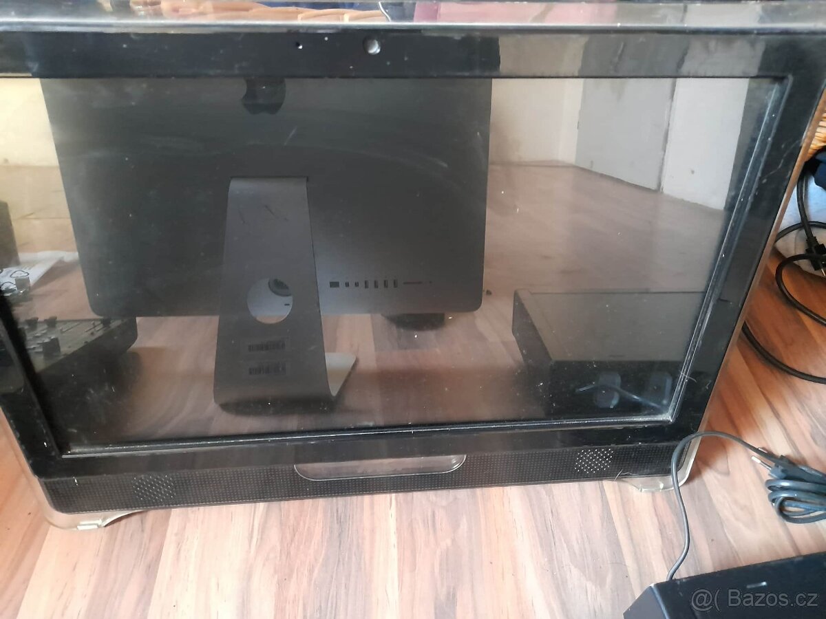 Apple iMac a další elektro a PC HW - 2